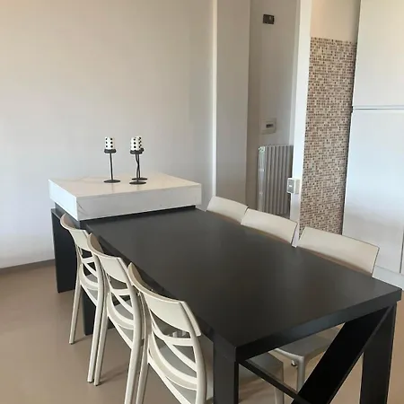 La Prima Villa Rosa Di Martinsicuro